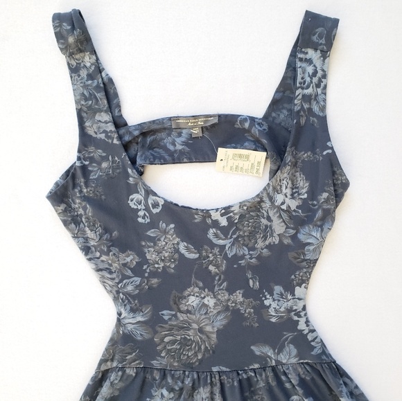 🔥SOLD-AE - Open back dress - Picture 4 of 4